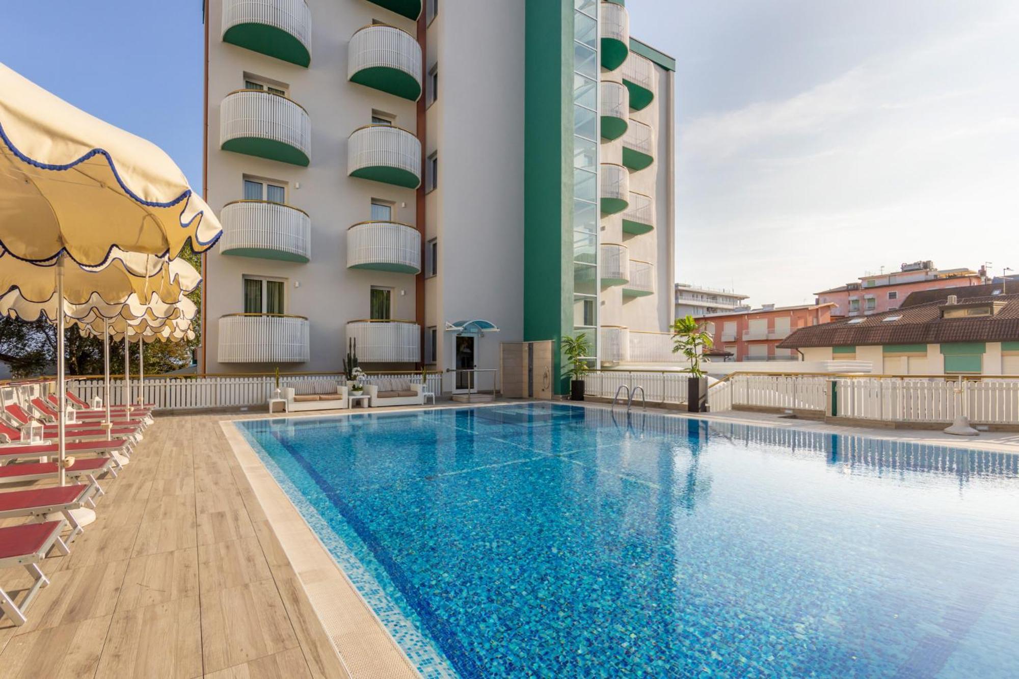 Salus Smart & Chic Hotel Lido di Jesolo Exterior photo