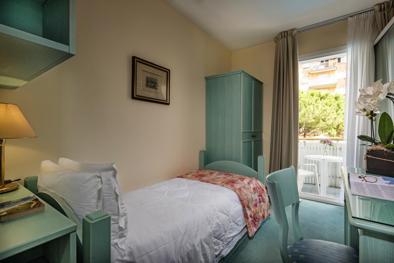 Salus Smart & Chic Hotel Lido di Jesolo Exterior photo