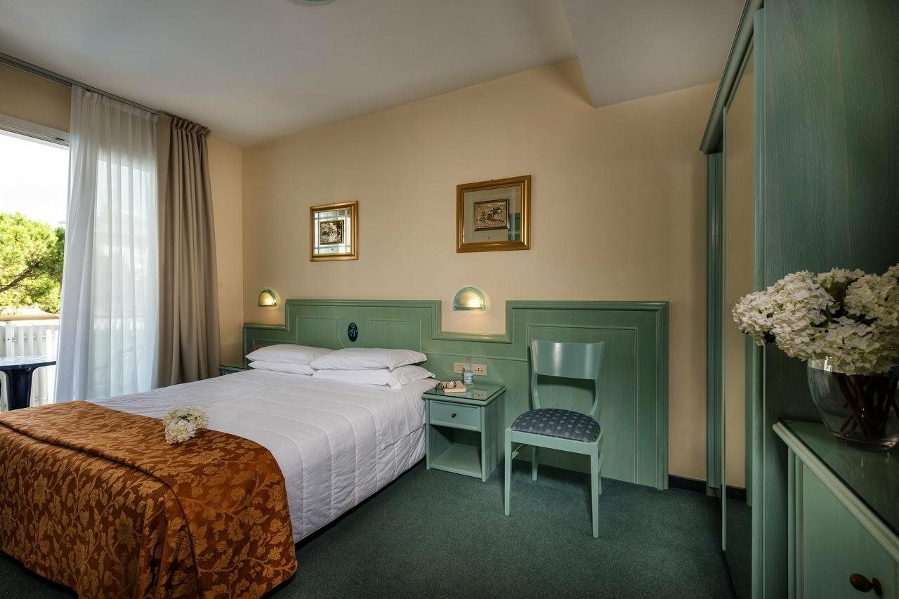 Salus Smart & Chic Hotel Lido di Jesolo Exterior photo